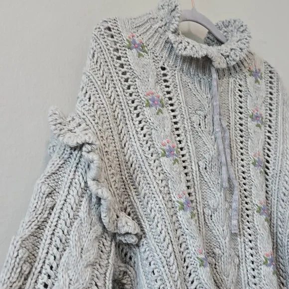 Zara Gray Embroidered Oversized Sweater - Picture 12 of 15